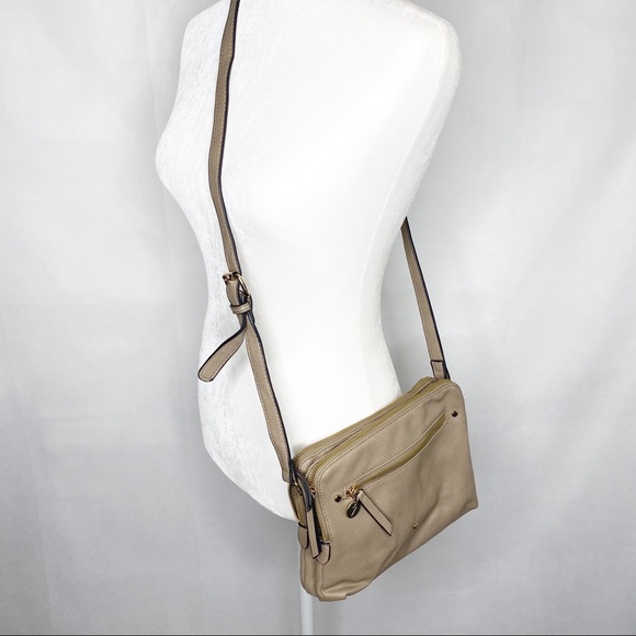SevenDays Lifestyle & Dreams Vegan Tan Crossbody - Picture 6 of 6